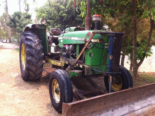 รถไถจอนด์เดียร์ 2130LS