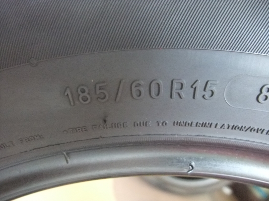 ยาง michelin 185/60/15 ปี12 สภาพสวยๆ