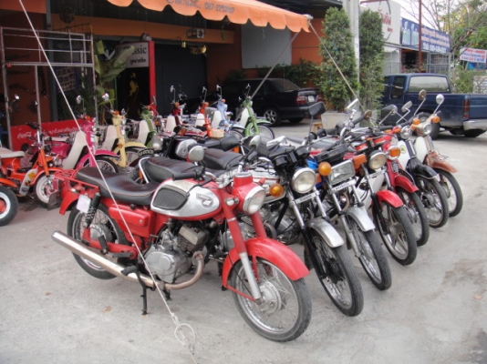 โกดังรถโบราณc100c70c90มีทะเบียนทุกคัน(ร้านโบราณคลาสสิคเจ้าเก่า)ไลท์บางแค&amp;ปอบางแคไม่มีสาขา