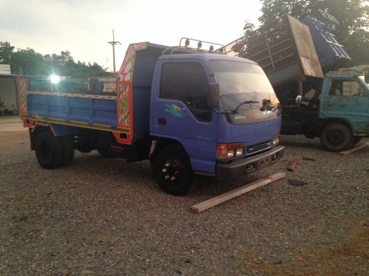 ขายNPR ดั้ม 130 เครื่องดี คัดซีสวย แอร์ ยางดี  รภพร้อมใช้