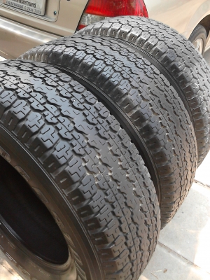 245/70R16 BRIDGE STONE DUELER H/T 689 มี 3 เส้น  โทร.081-427-3941