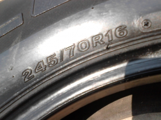 245/70R16 BRIDGE STONE DUELER H/T 689 มี 3 เส้น  โทร.081-427-3941