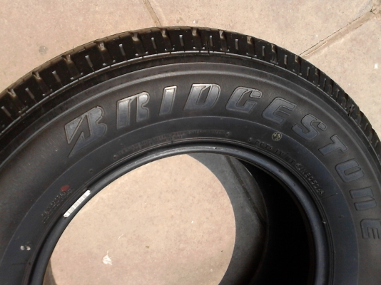 245/70R16 BRIDGE STONE DUELER H/T 689 มี 3 เส้น  โทร.081-427-3941