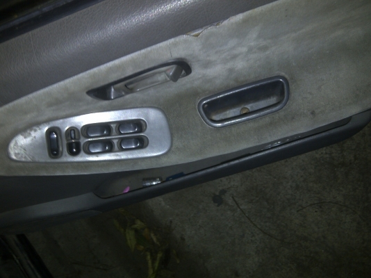 nissan sentra 1992 ติดแก้ส เครื่องดีเพาเว่อทั้งคัน มีเพลงฟัง ด่วนนน25,000