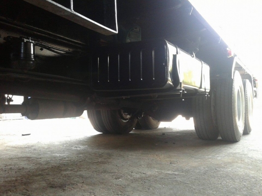 ขายรถบรรทุก10ล้อfvm195hpแท้ช่วงยาว7ม.กว่า ประหยัดน้ำมัน แอร์เย็น เพลงเพราะ พร้อมใช้งาน รถวิ่งพลาสติก สวยๆครับ