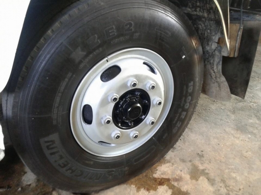 ขายรถบรรทุก10ล้อfvm195hpแท้ช่วงยาว7ม.กว่า ประหยัดน้ำมัน แอร์เย็น เพลงเพราะ พร้อมใช้งาน รถวิ่งพลาสติก สวยๆครับ