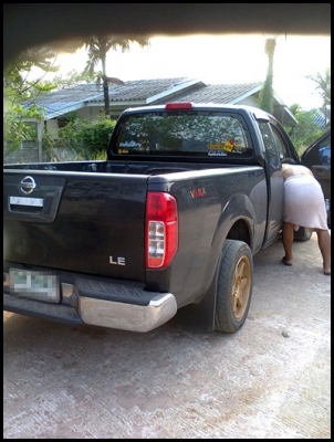 นิสสัน NAVARA