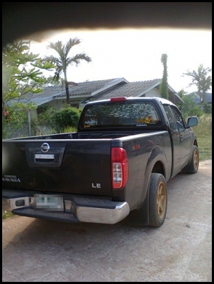 นิสสัน NAVARA