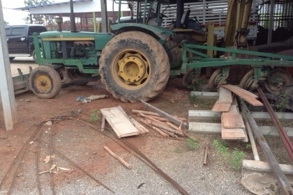 ขายรถไถจอหน์เดียร เครื่องดี ปั้มดี ขับดี ไฮโดลิกดี ปัจจุบันใช้งานอยู่ 195,000