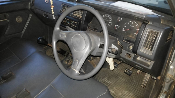 ***ขายแล้วครับขอบคุณ Truck2hand ขายกระบะตอนเดียว NISSAN BIG-M TD27 ฝาดำ ปี38 เครื่องฝาดำ แน่นดี เกียร์ดี ช่วงล่างดีคัสซีดีไม่ปะไม่ดาม กระบะพื้นมีผุนิดหน่อย หัวเก๋งดีภายในโอเค คอนโซลครบ เบาะมีขาด ยางดี4เส้น สีสันดี สีมีแตกฝาท้าย พร้อมใช้ พร้อมลุยงาน ทะเบีย ***ขายแล้วครับขอบคุณ Truck2hand ขายกระบะตอนเดียว NISSAN BIG-M TD27 ฝาดำ ปี38 เครื่องฝาดำ แน่นดี เกียร์ดี ช่วงล่างดีคัสซีดีไม่ปะไม่ดาม กระบะพื้นมีผุนิดหน่อย หัวเก๋งดีภายในโอเค คอนโซลครบ เบาะมีขาด ยางดี4เส้น สีสันดี สีมีแตกฝาท้าย พร้อมใช้ พร้อมลุยงาน ทะเบีย