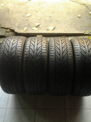 ขายยาง Hankook 195-50-15 ปี11 ไม่บวม ไม่กินข้าง ชุดละ 4,200 บาท