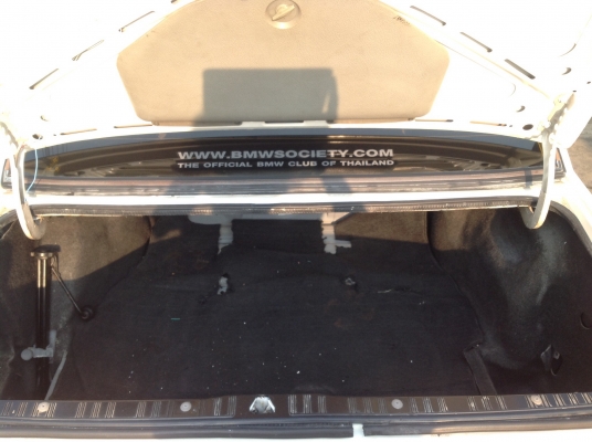 ขายถูก BMW E30 coupe M1 ถึงแค่สิ้นเดือนนี้เท่านั้น