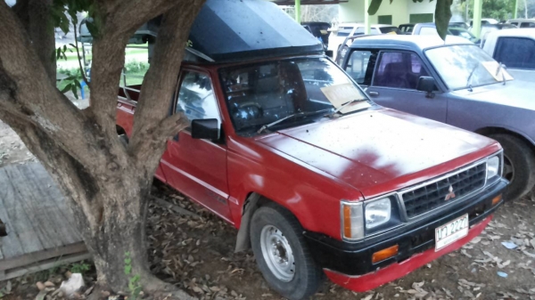 ***ขายแล้วครับขอบคุณ Truck2hand ขายกระบะตอนเดียว MITSU L200 CYCLONE 2.5ปี37/94 เครื่องเดิมเกียร์เดิม แน่นดีไม่เยิ้ม ช่วงล่างดี คัสซีมีตำหนิ ผุช่วงปลายทั้ง2ข้างต้องเก็บ ช่วงกลางตัวยังดี กระบะพื้นมีผุนิดหน่อย หัวเก๋งดีภายในคอนโซลครบ พ.ธรรมดา แอร์ ยางหน้าดี