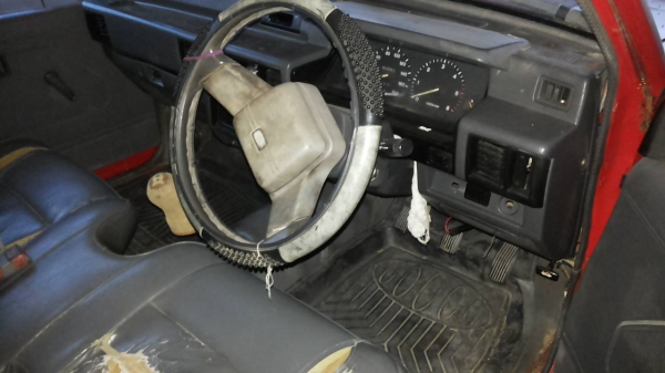 ***ขายแล้วครับขอบคุณ Truck2hand ขายกระบะตอนเดียว MITSU L200 CYCLONE 2.5ปี37/94 เครื่องเดิมเกียร์เดิม แน่นดีไม่เยิ้ม ช่วงล่างดี คัสซีมีตำหนิ ผุช่วงปลายทั้ง2ข้างต้องเก็บ ช่วงกลางตัวยังดี กระบะพื้นมีผุนิดหน่อย หัวเก๋งดีภายในคอนโซลครบ พ.ธรรมดา แอร์ ยางหน้าดี