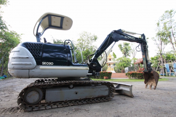 ขายรถแม็คโคร KUBOTA รุ่น K-035 ไม่เคยผ่านการใช้งานในไทย ติดต่อ 086-775-7900, 086-324-1992