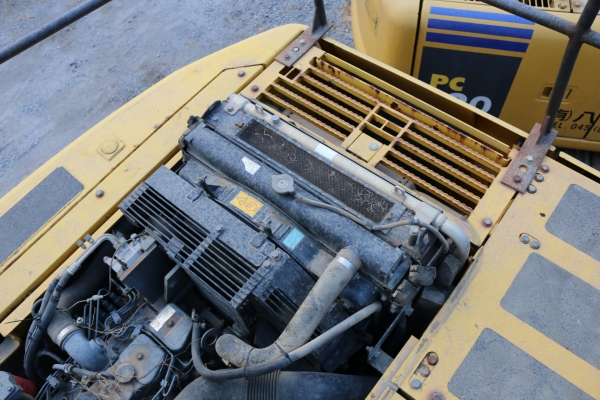 KOMATSU PC200-7  เก่านอกแท้ เอวแน่น ปั็มแรง สภาพพร้อมใช้ สุดๆเอาไปแบ่งกันใช้ได้เลยครับ   น้องร็อค จัดหั้ย สนใจโทร สอบถามได้ 081-8537766