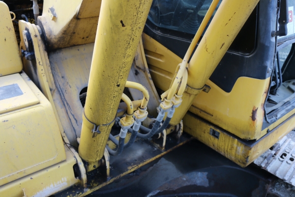 KOMATSU PC200-7 เก่านอกแท้ เอวแน่น ปั็มแรง สภาพพร้อมใช้ สุดๆเอาไปแบ่งกันใช้ได้เลยครับ น้องร็อค จัดหั้ย สนใจโทร สอบถามได้ 081-8537766 KOMATSU PC200-7 เก่านอกแท้ เอวแน่น ปั็มแรง สภาพพร้อมใช้ สุดๆเอาไปแบ่งกันใช้ได้เลยครับ น้องร็อค จัดหั้ย สนใจโทร สอบถามได้ 081-8537766