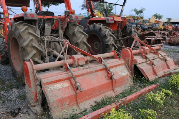 บุ้งกี้ KUBOTA L4508 DI MAX คุณภาพเยี่ยม มี 2 คันให้เลือก บุ้งกี้ KUBOTA L4508 DI MAX คุณภาพเยี่ยม มี 2 คันให้เลือก
