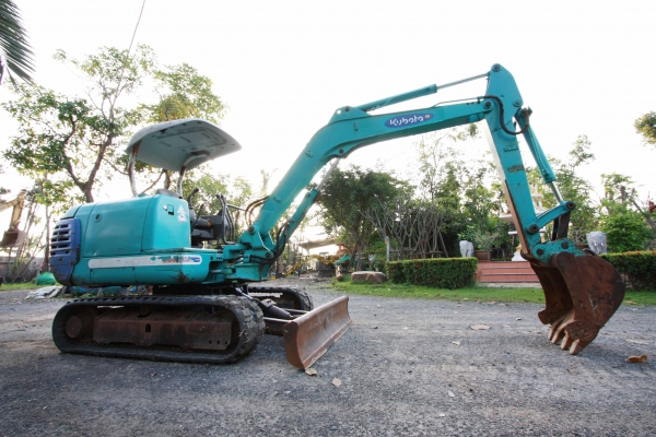 ขายรถแม็คโคร KOMATSU PC30-6 ไม่เคยผ่านการใช้งานในไทย ติดต่อ 086-775-7900, 086-324-1992 ขายรถแม็คโคร KOMATSU PC30-6 ไม่เคยผ่านการใช้งานในไทย ติดต่อ 086-775-7900, 086-324-1992