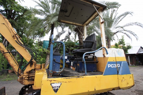 ขายรถแม็คโคร KOMATSU PC30-6 ไม่เคยผ่านการใช้งานในไทย ติดต่อ 086-775-7900, 086-324-1992 ขายรถแม็คโคร KOMATSU PC30-6 ไม่เคยผ่านการใช้งานในไทย ติดต่อ 086-775-7900, 086-324-1992