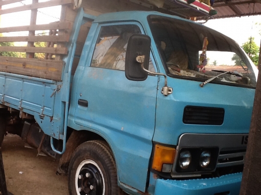 ขายครับKs776เครื่อง4BD1ฝาขาว110hpเครื่องดีแคชชีงามๆยาว4.30เมตรยาง750/16ทะเบียนเต็มพร้อมโอนครับขายที่255000