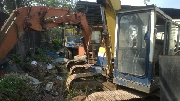 3รายการขายเหมาหรือแยก..เปิดราคาที่ 1.2 ล้าน***PW100-3***PC60-3และUH025 มีเอกสารอินวอยล์..