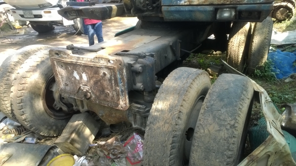 3รายการขายเหมาหรือแยก..เปิดราคาที่ 1.2 ล้าน***PW100-3***PC60-3และUH025 มีเอกสารอินวอยล์..