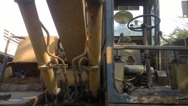 3รายการขายเหมาหรือแยก..เปิดราคาที่ 1.2 ล้าน***PW100-3***PC60-3และUH025 มีเอกสารอินวอยล์..