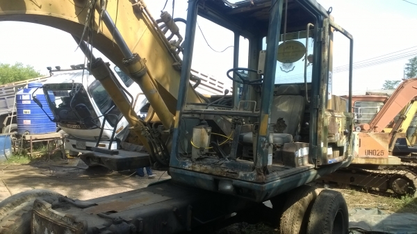 3รายการขายเหมาหรือแยก..เปิดราคาที่ 1.2 ล้าน***PW100-3***PC60-3และUH025 มีเอกสารอินวอยล์..