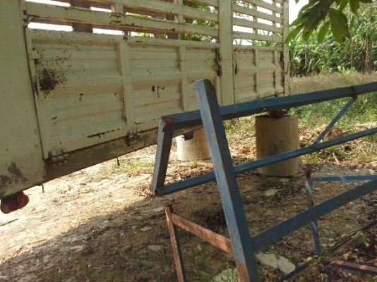 ขายกระบะไม่ดั๊ม สภาพสวยพร้อมใช้ ติดต่อได้ที่คุณ อ๊อฟ พิจิตร 086-737-9991 ขายกระบะไม่ดั๊ม สภาพสวยพร้อมใช้ ติดต่อได้ที่คุณ อ๊อฟ พิจิตร 086-737-9991