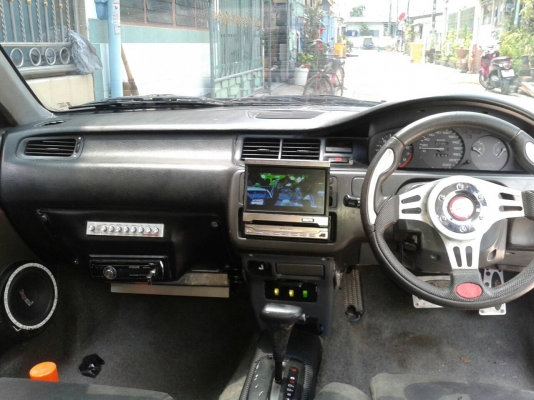 ขาย Honda civic 4 Door ปี 95 พร้อมใช้งาน แม็ค 17 นิ้ว เครื่องเสียงพร้อบ เบสแน่นพร้อมจอทีวี เบาะซิ่ง ราคา 79,000 บาท