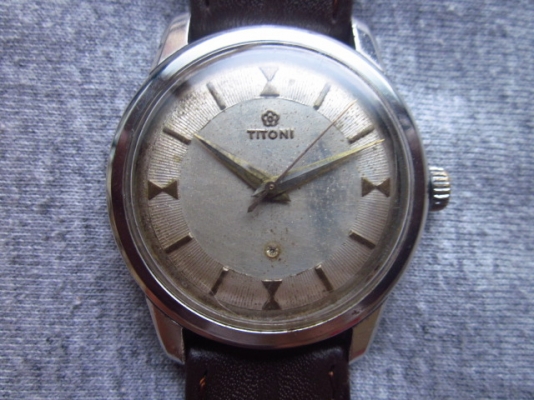 +++++ TITONI ไขลานคลาสสิค +++++