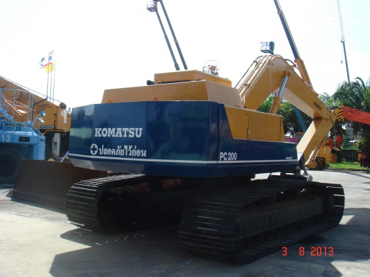 รถ Excavator นำเข้าจากญี่ปุ่น