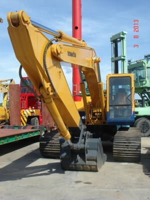 รถ Excavator นำเข้าจากญี่ปุ่น