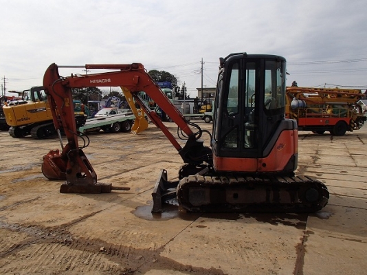 รถแบคโฮเก่าญี่ปุ่น Hitachi ZX40U-2 หัวกระแทก + บุ้งกี๋