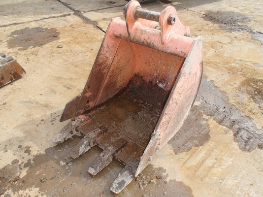 รถแบคโฮเก่าญี่ปุ่น Hitachi ZX40U-2 หัวกระแทก + บุ้งกี๋