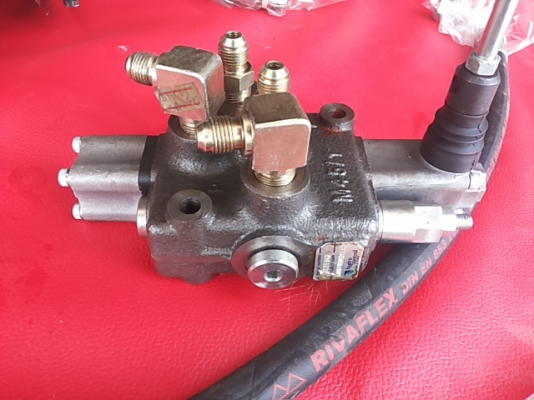 ขายวิ้นซ์ไฮดรอลิคmade in japan ชุดใหญ่ครบชุด