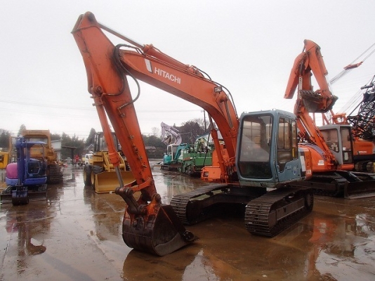รถแบคโฮเก่าญี่ปุ่น Hitachi EX120-3