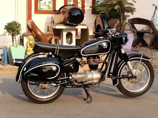 วุฒินนบุรี// ขาย BMW r26 หล่อๆมีกระเป๋าค้างด้วยคับรถพร้อมใช้เก็บงานแล้ว