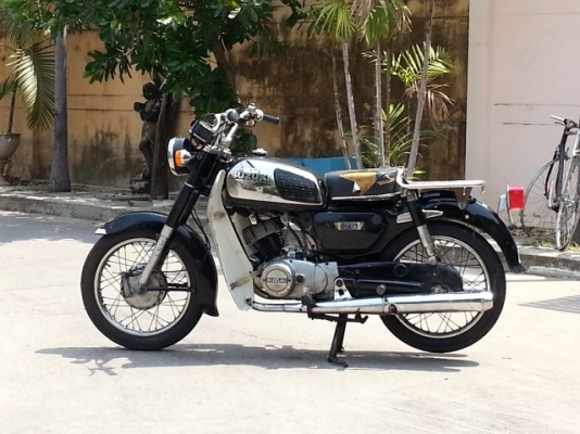 วุฒินนบุรี// ขาย K 125 m4 CDI เดิมโรงงานรถเชียงกงเดิมๆแห้งสวยพร้อมประกวด