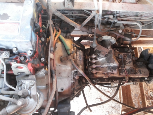 เครื่อง 6PC 195 พร้อมเกียร์ สภาพเครื่อง 90\%   พร้อมใบคุ้ม