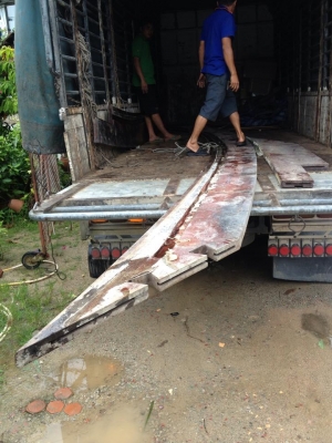 ซุ่มประตูไม้แดงกับจั่วขนาดใหญ่ราคาถูกๆครับ