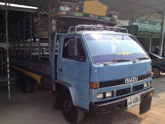 ขายNPR115 เครื่องเกียร์ ช่วงล่างเดิมหมด รถห้าง หัว+คัทซีสวยมาก