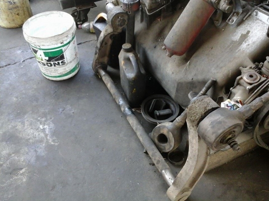 ขายเหล็กกันโครงนิสสัย บัสจัมโบ้