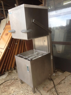 ขายเครื่องล้างจานราคาถูกๆครับ