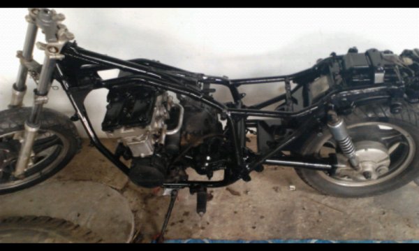 ขาย Project ต่อ  400 CC เนื่องจากไม่มีเวลาหาอะไหล่ขาดทุนก็ขาย ราคา15000