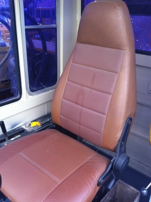 Komatsu PC120-3 สภาพดี 6,000 กว่าชั่วโมง Komatsu PC120-3 สภาพดี 6,000 กว่าชั่วโมง