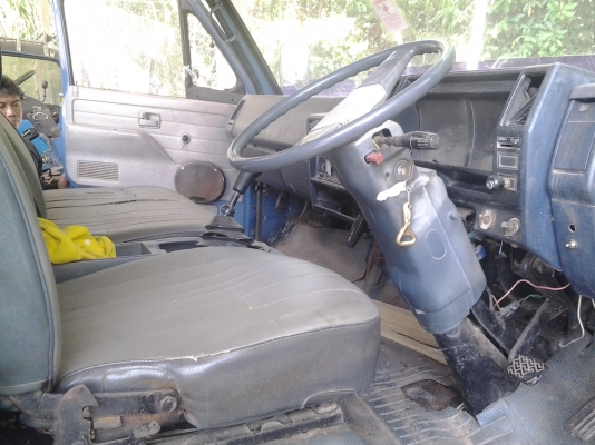 ISUZU NPR59PU5 เครื่อง 4BD1 ฝาดำ ยาว 5เมตร เกียร์สั้น หัวยกได้ ปี36 ISUZU NPR59PU5 เครื่อง 4BD1 ฝาดำ ยาว 5เมตร เกียร์สั้น หัวยกได้ ปี36