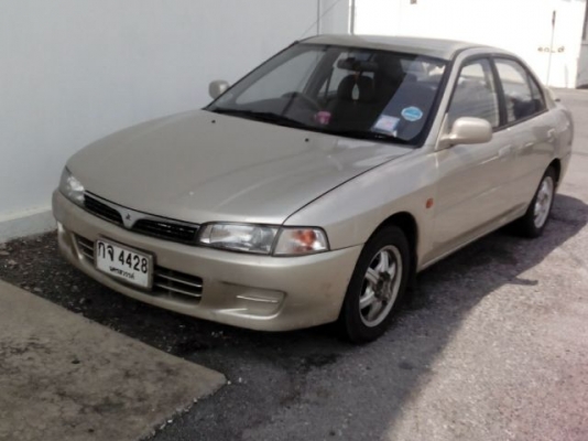 มิตซุ ท้ายเบนซ์ ติดแก้สแล้ว รถสวย