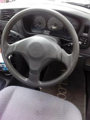 มิตซุ ท้ายเบนซ์ ติดแก้สแล้ว รถสวย